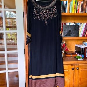 Black, chiffon 2 piece dress,Pakistani, motives, embroidered, round neck, sleeve